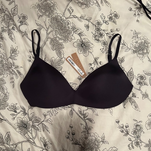 SKIMS Wireless Form Push-Up Plunge Bra Size 32DD NWT - Picture 2 of 10